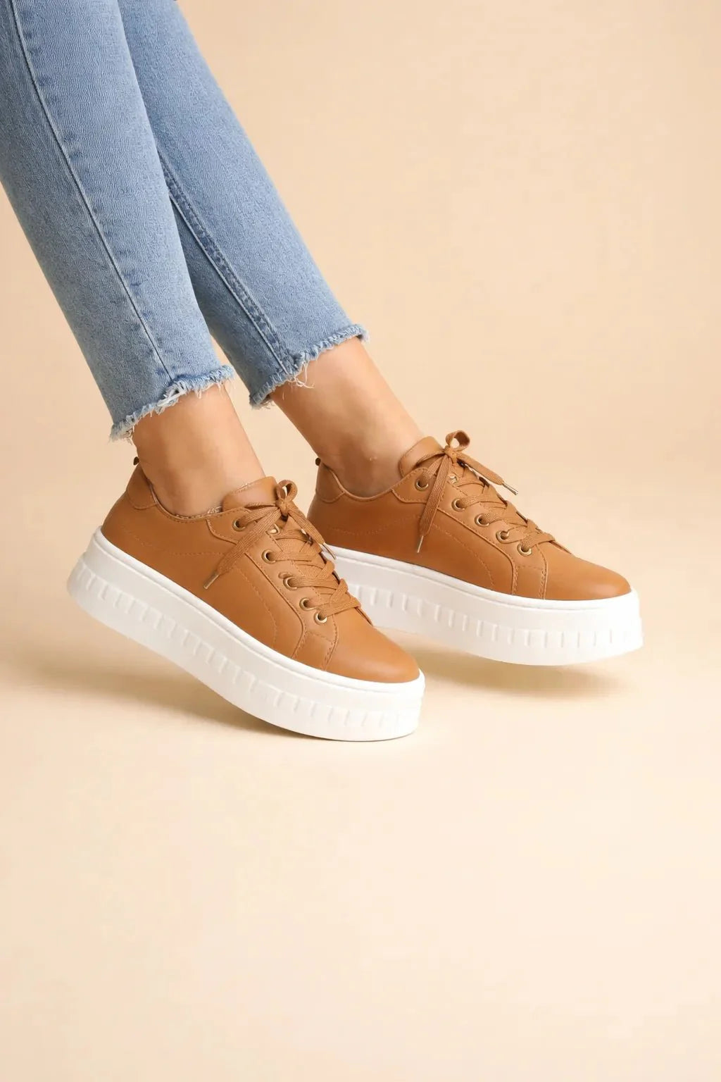 Platform Sneakers Lace-Up Chunky Sole Women Tan – Giva