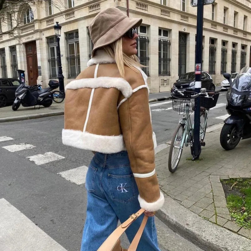Cropped lapel coat with faux shearling trim in khaki – ELEGENZE